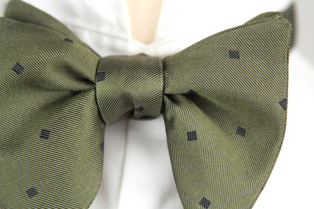 Green Large Bow tie