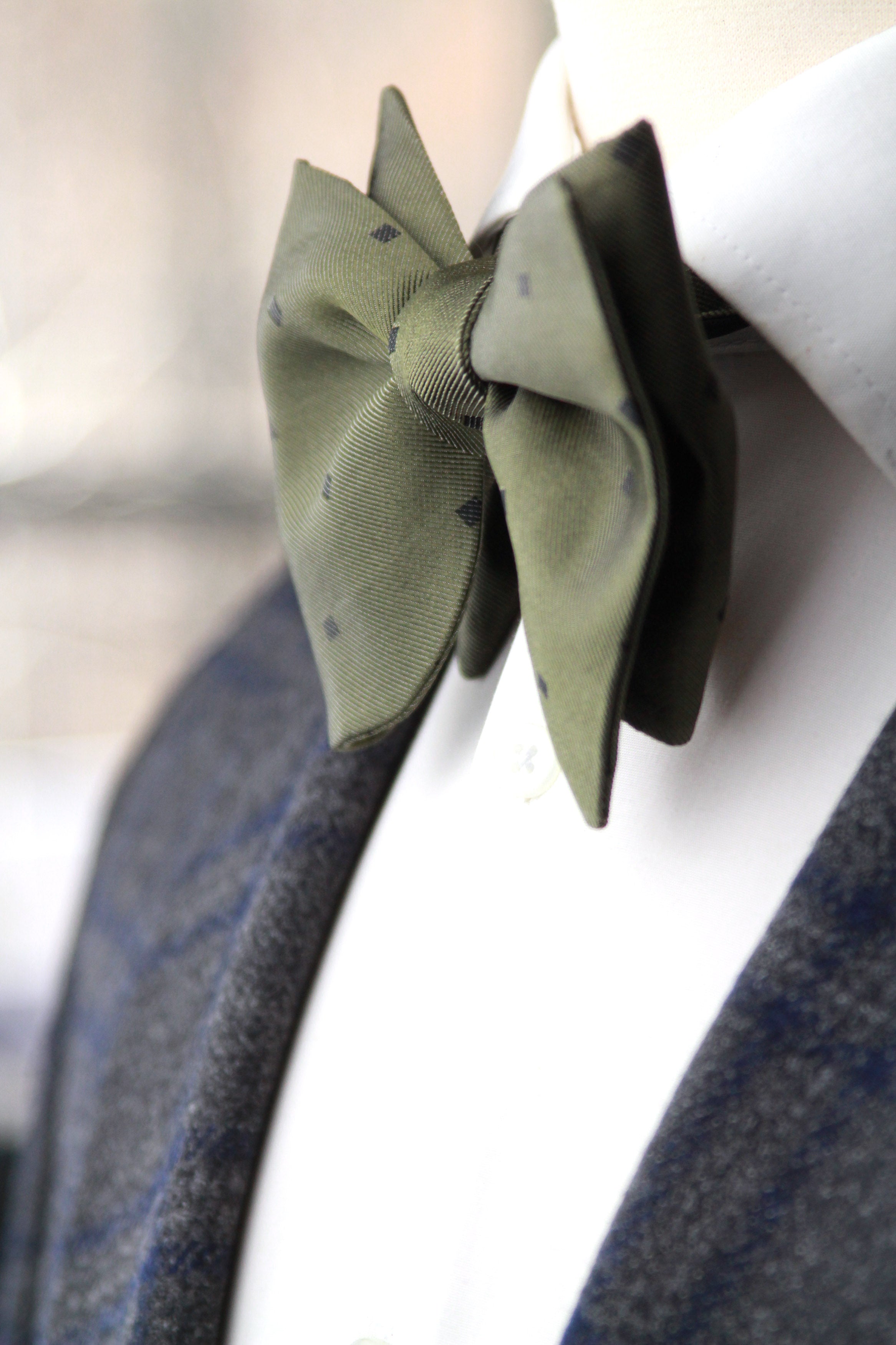Green Large Bow tie