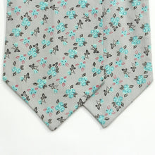 Load image into Gallery viewer, Floral Cotton Ascot
