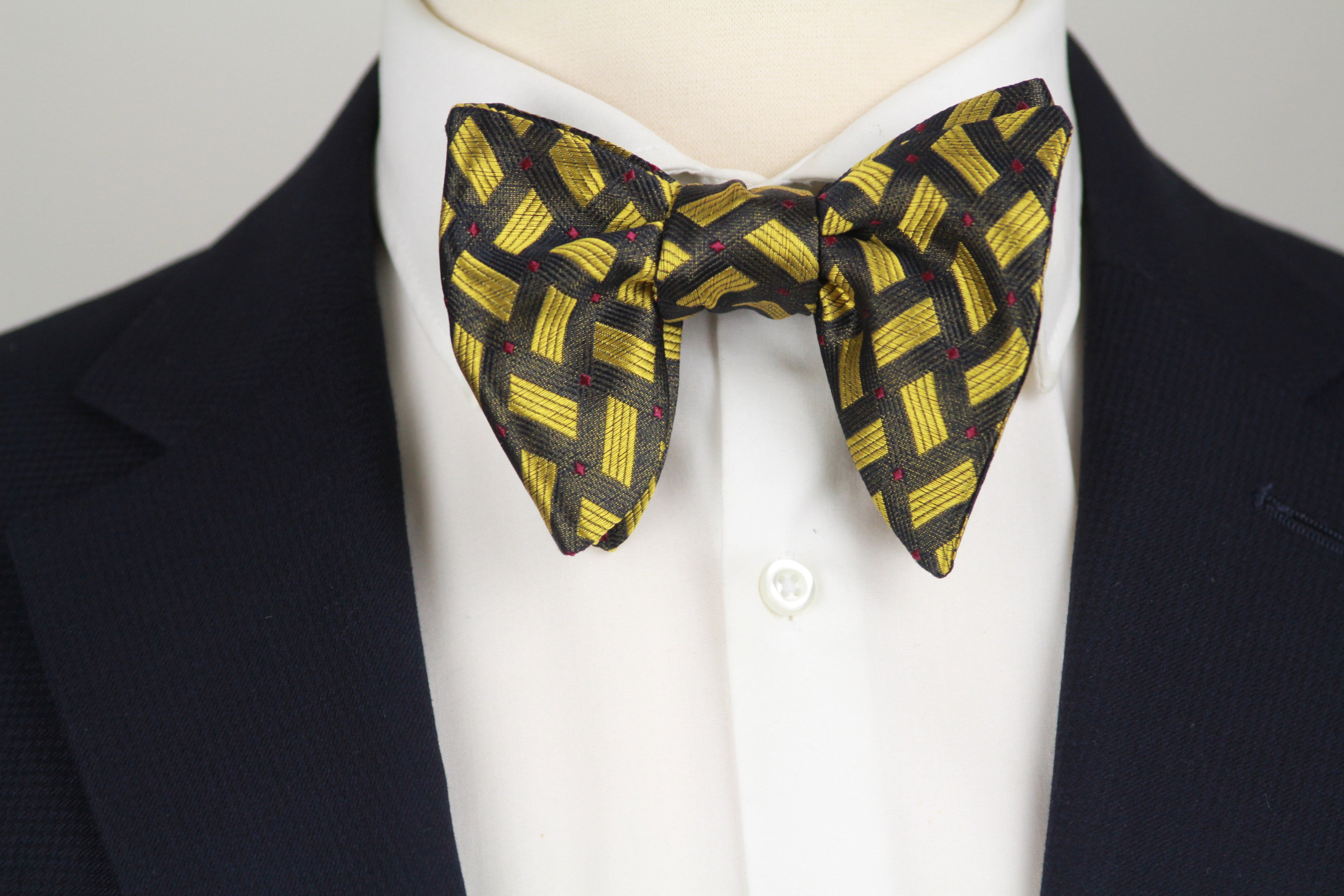 Big Butterfly Silk Bow Tie