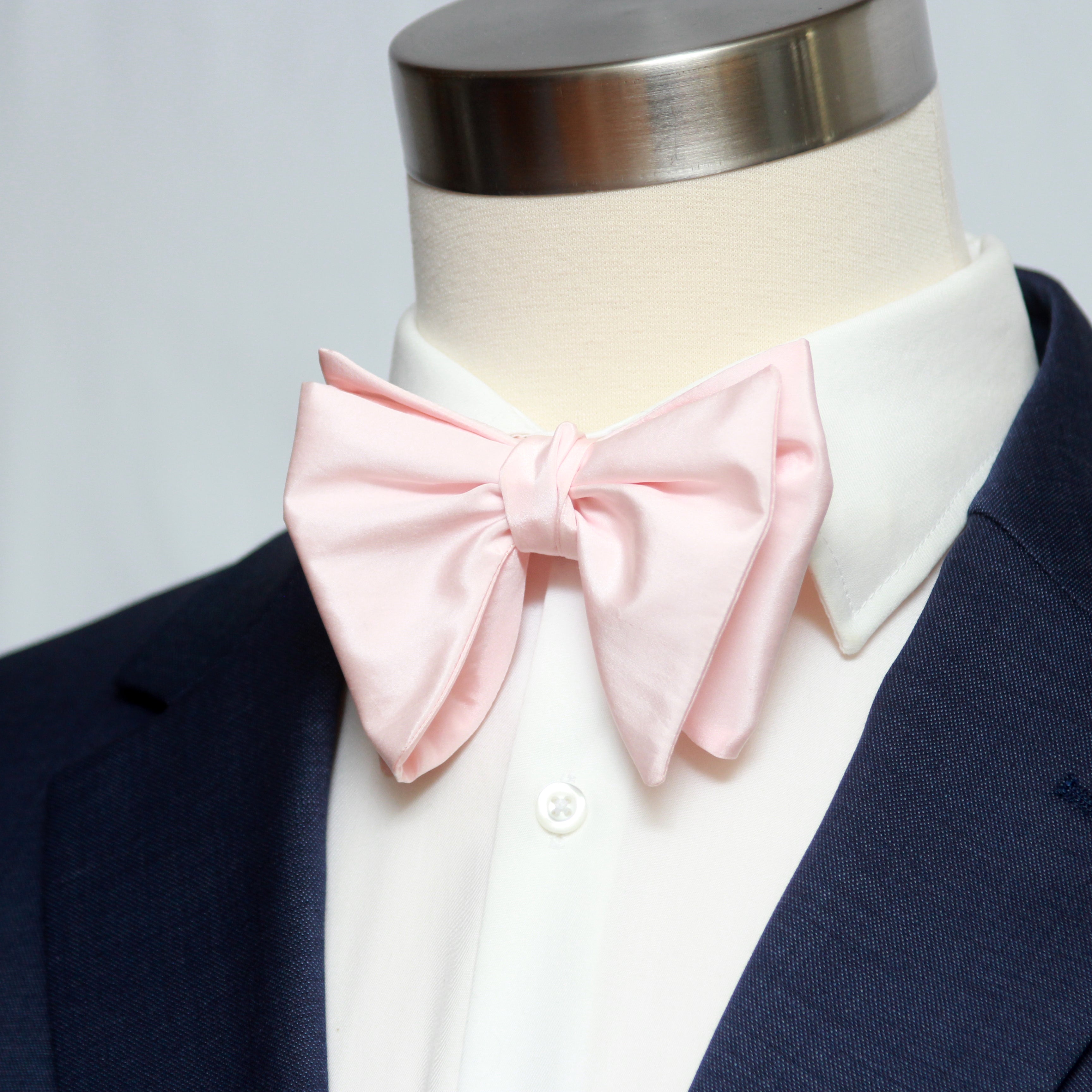 Big Butterfly Silk Bow Tie Rose S703