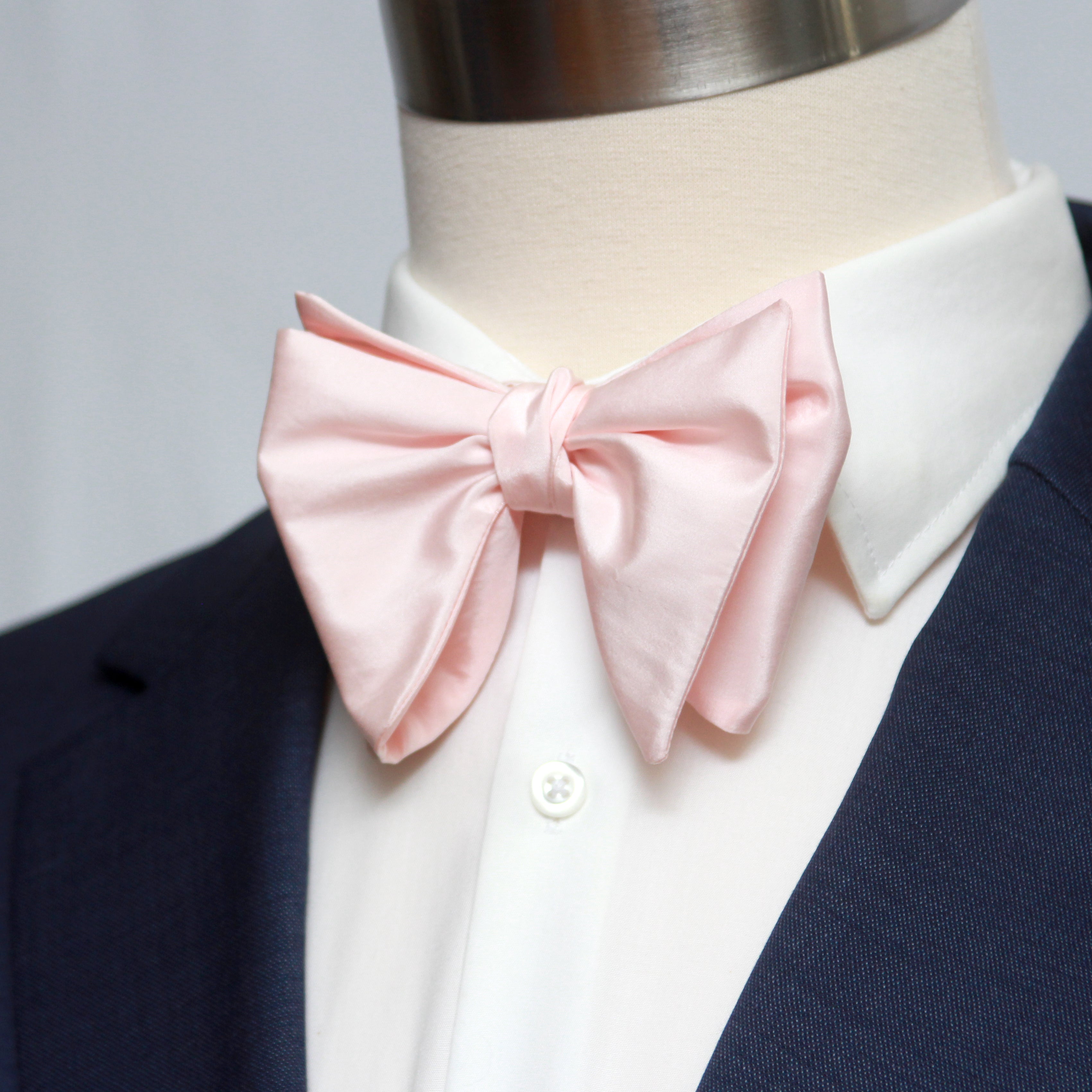 Big Butterfly Silk Bow Tie Rose S703