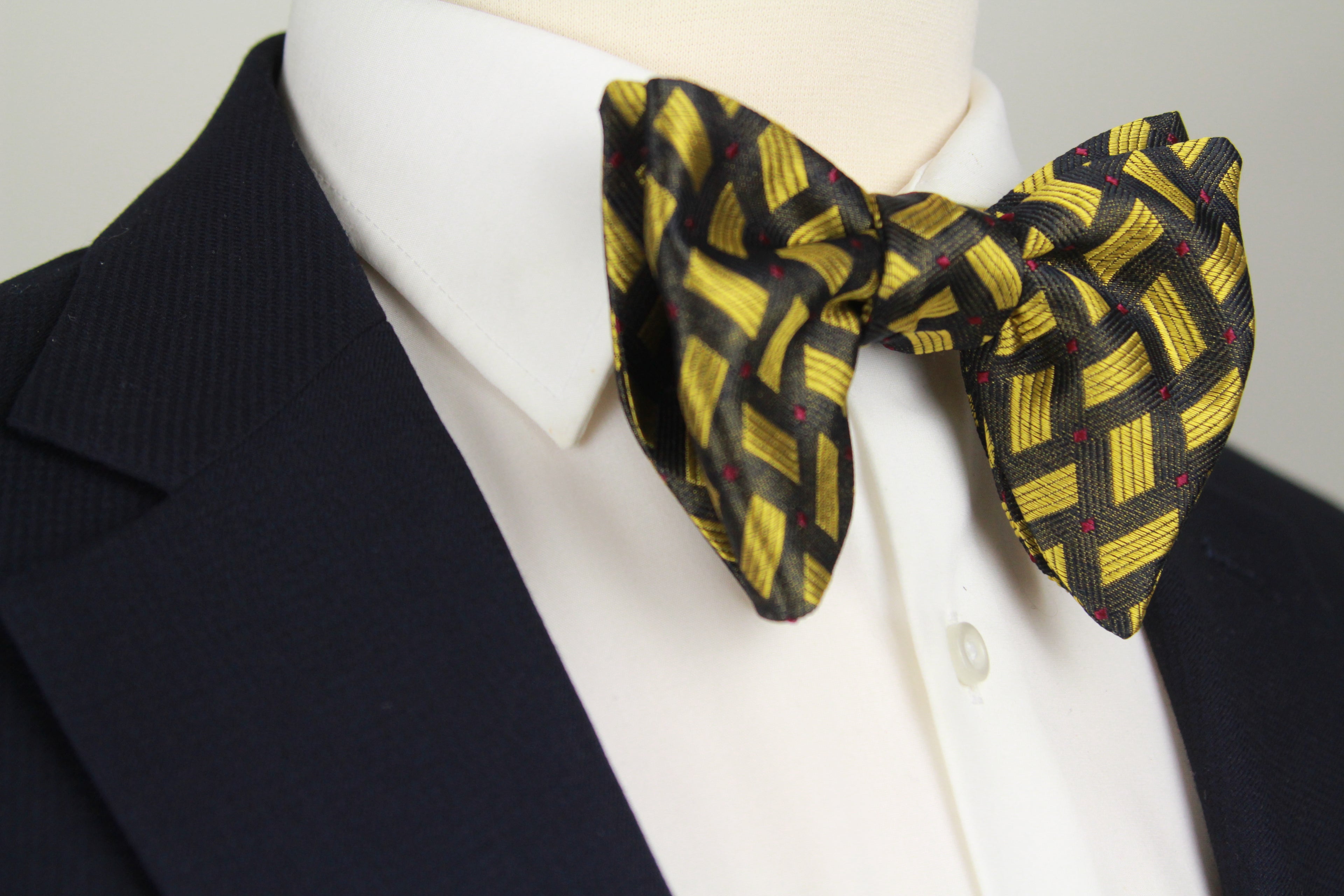 Big Butterfly Silk Bow Tie
