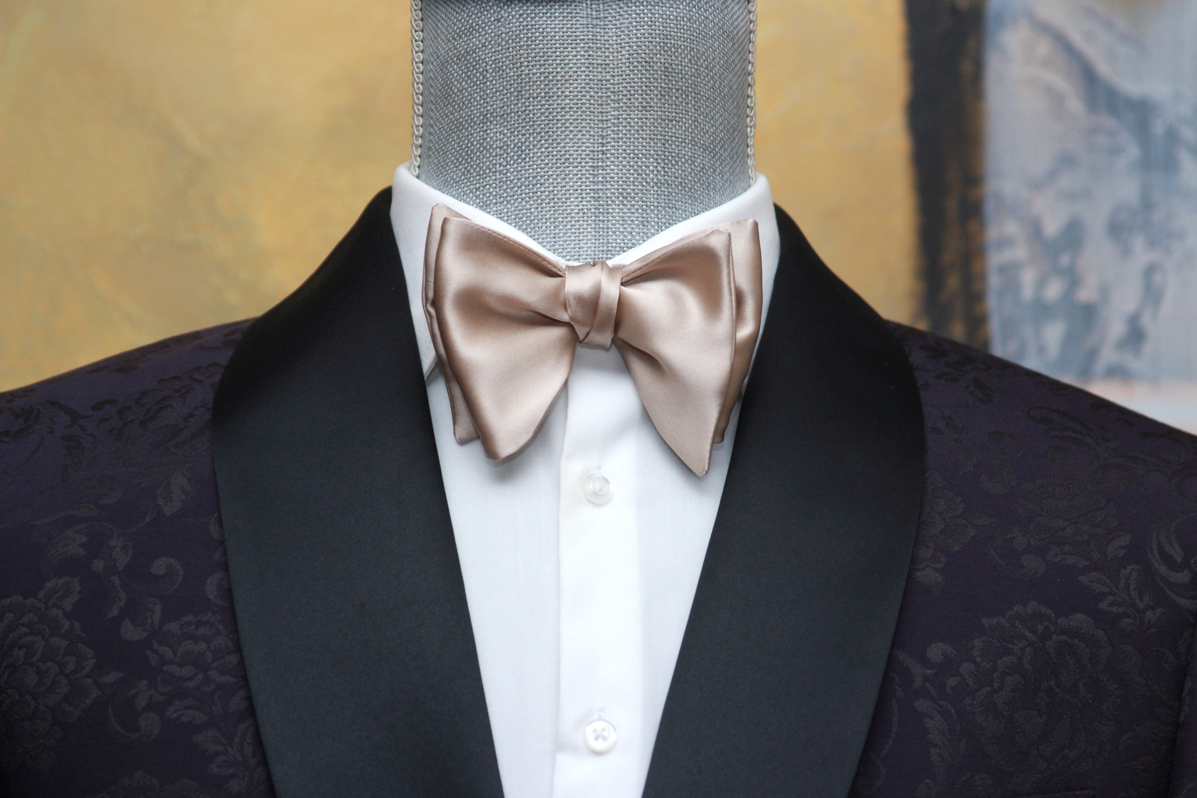 Small Butterfly Beige Silk Bow Tie