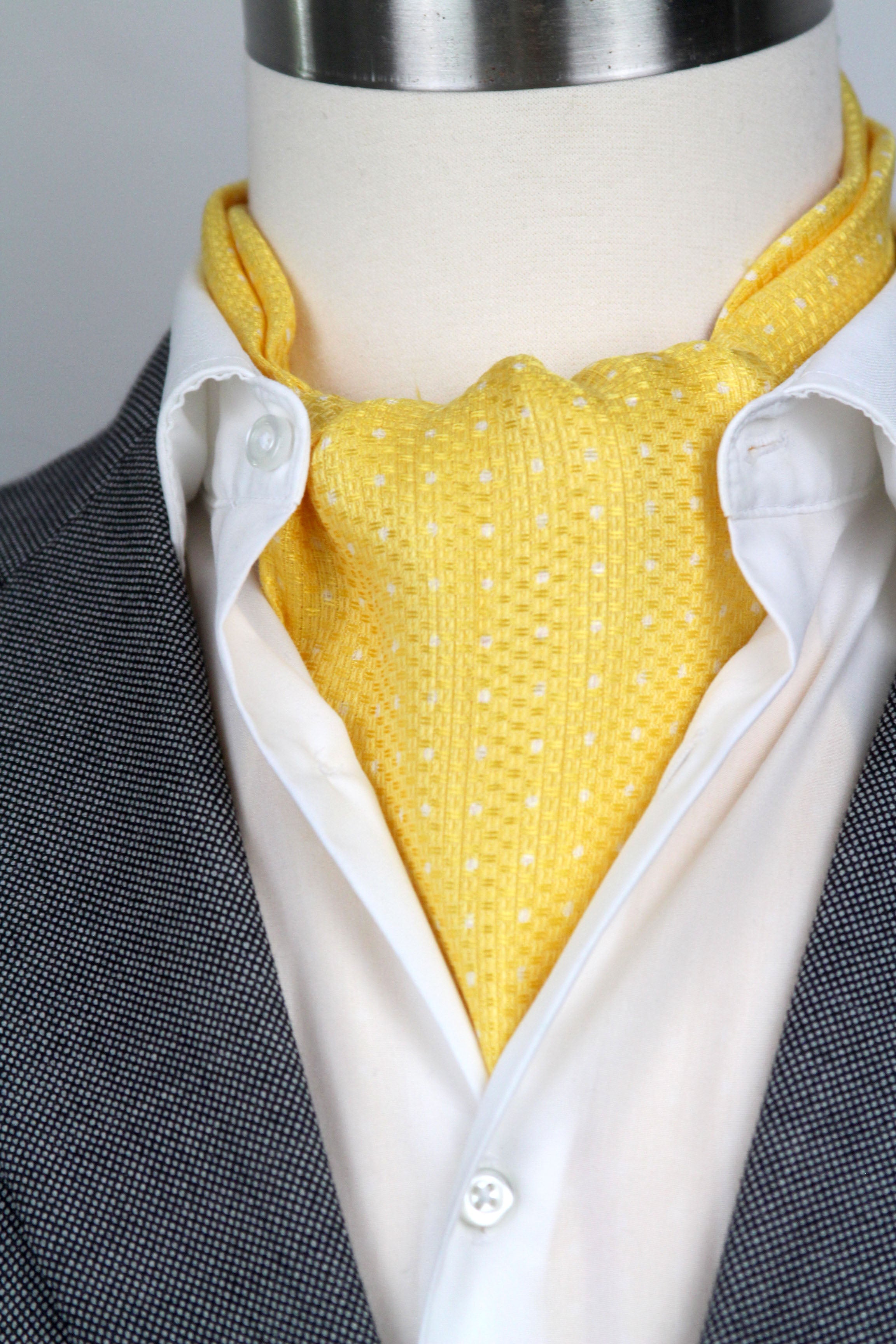 Men’s Ascot Cravat Yellow Polka Dot