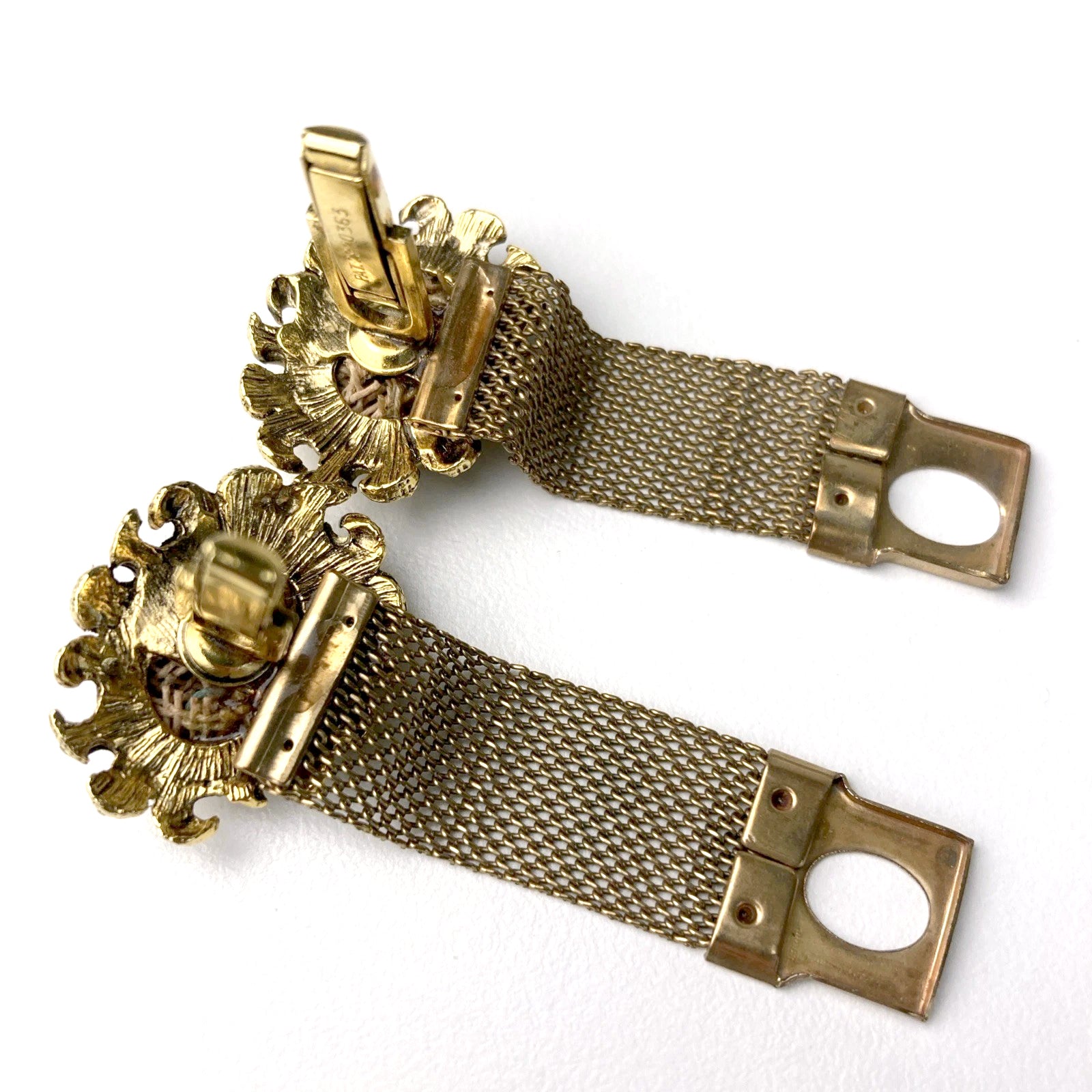 Vintage Mesh Wrap Shirt Gold Cufflinks Pat.2920363 fabric initial B