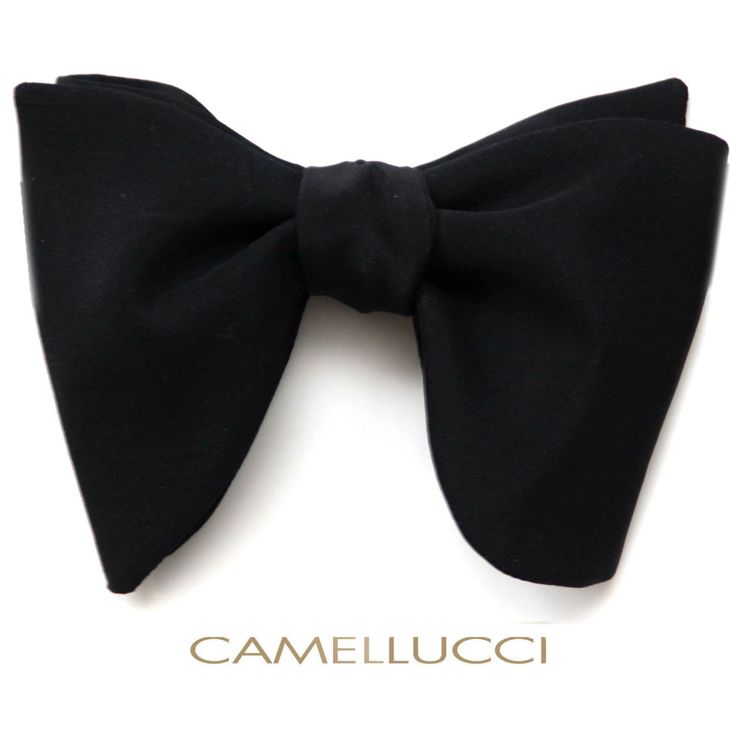 Big Butterfly Black Matted Silk Bow Tie Self-Tied