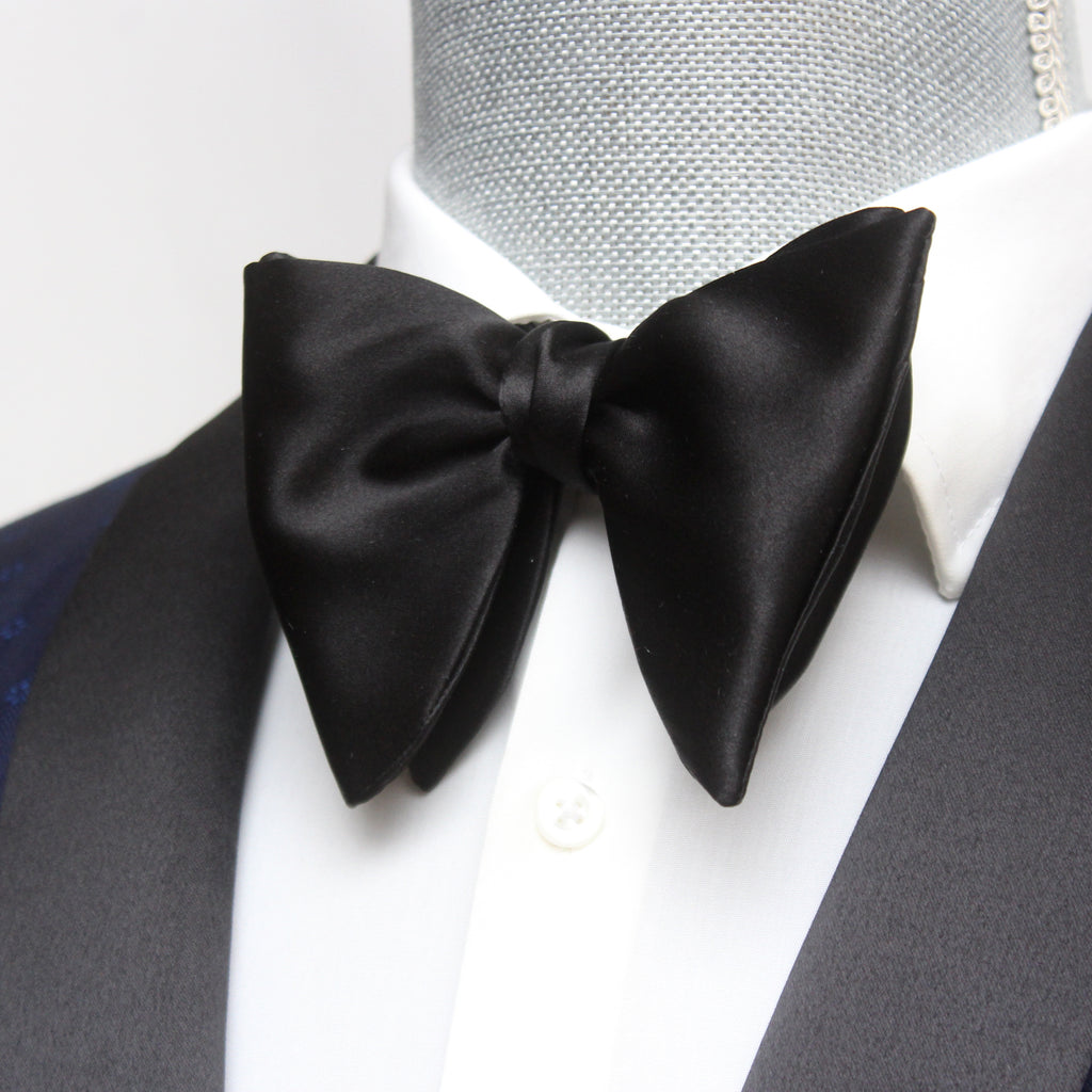 Black Silk Large Butterfly Self-Tie Bow Tie | Camellucci
