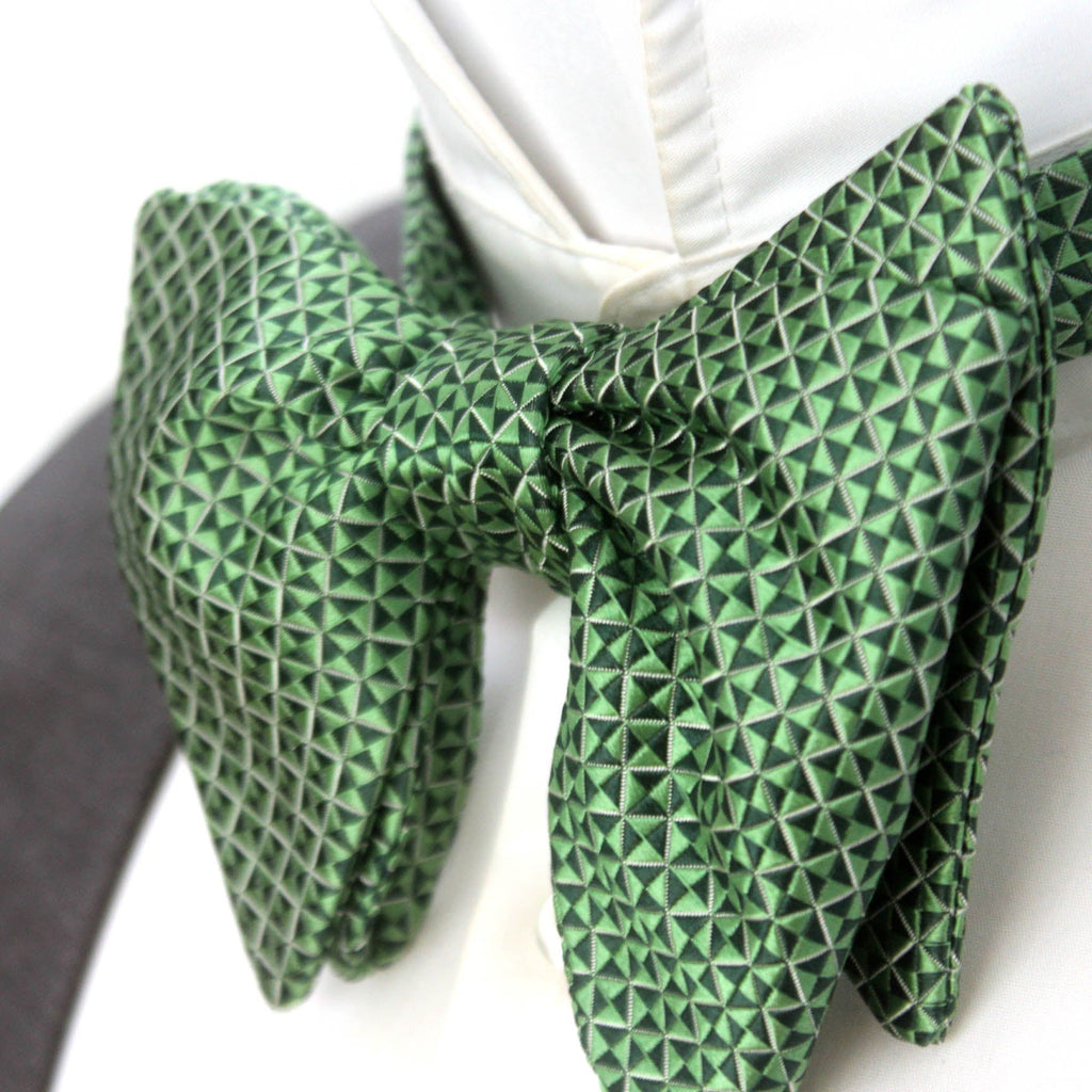 Green Ornament Large Silk Bow Tie | Camellucci