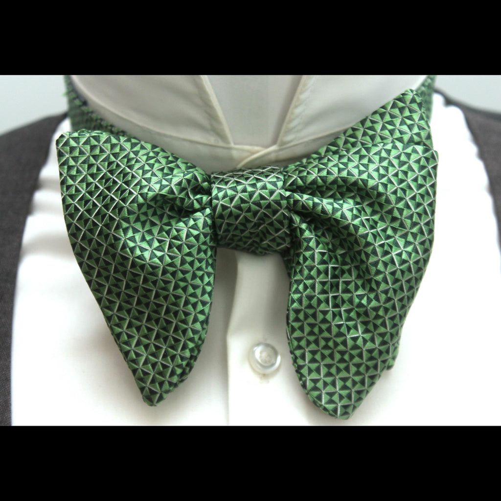 Green Ornament Large Silk Bow Tie | Camellucci