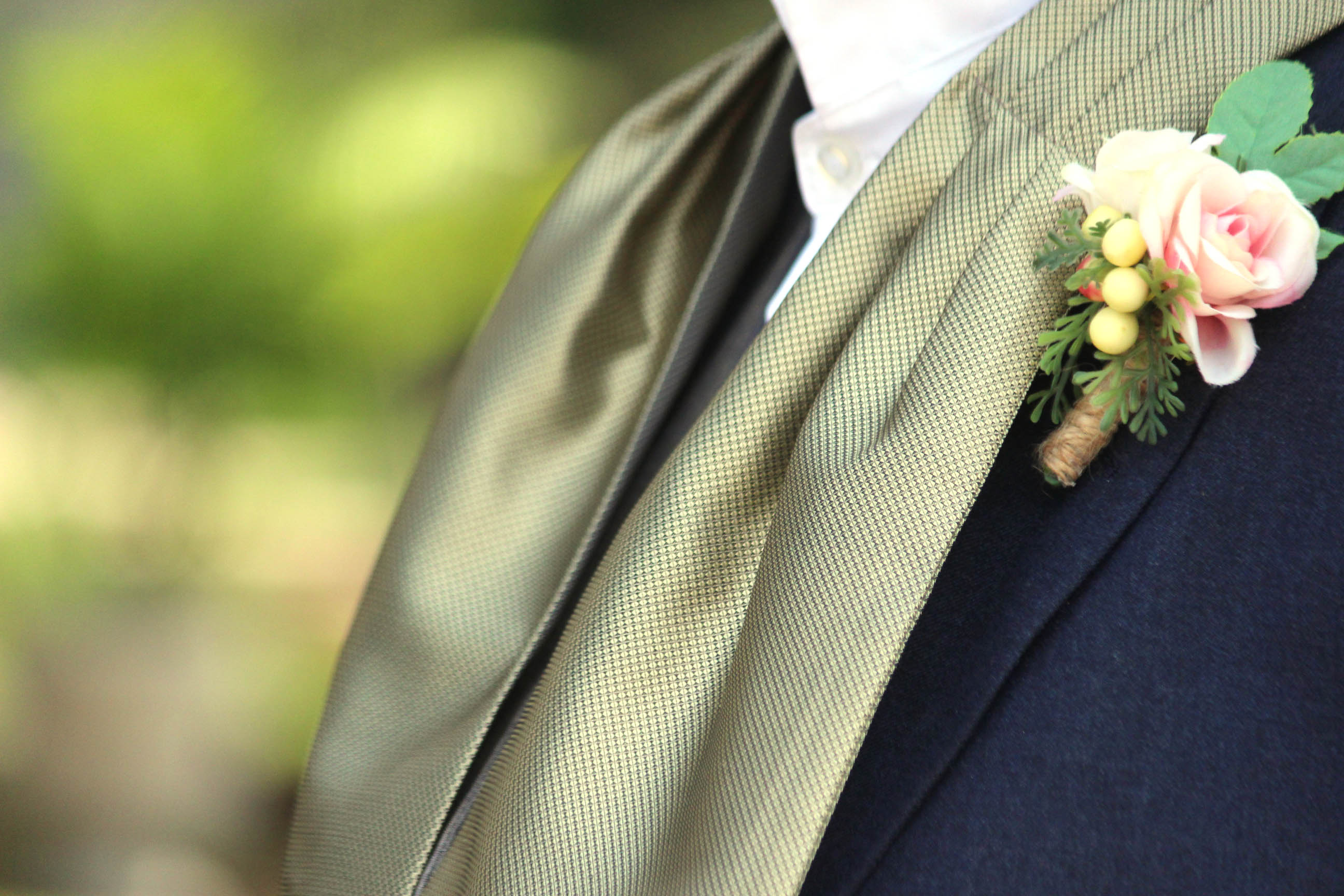 Gold Solid Wedding Cravat Ascot