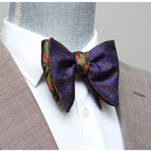 Load image into Gallery viewer, Big Butterfly Reversible Bow tie
