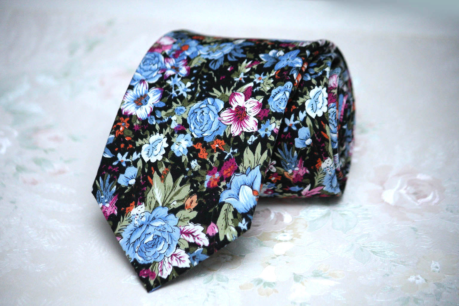 Blue Black Floral Necktie 2.7"