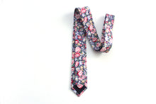 Load image into Gallery viewer, Navy Pink Floral Necktie 2.36&quot;
