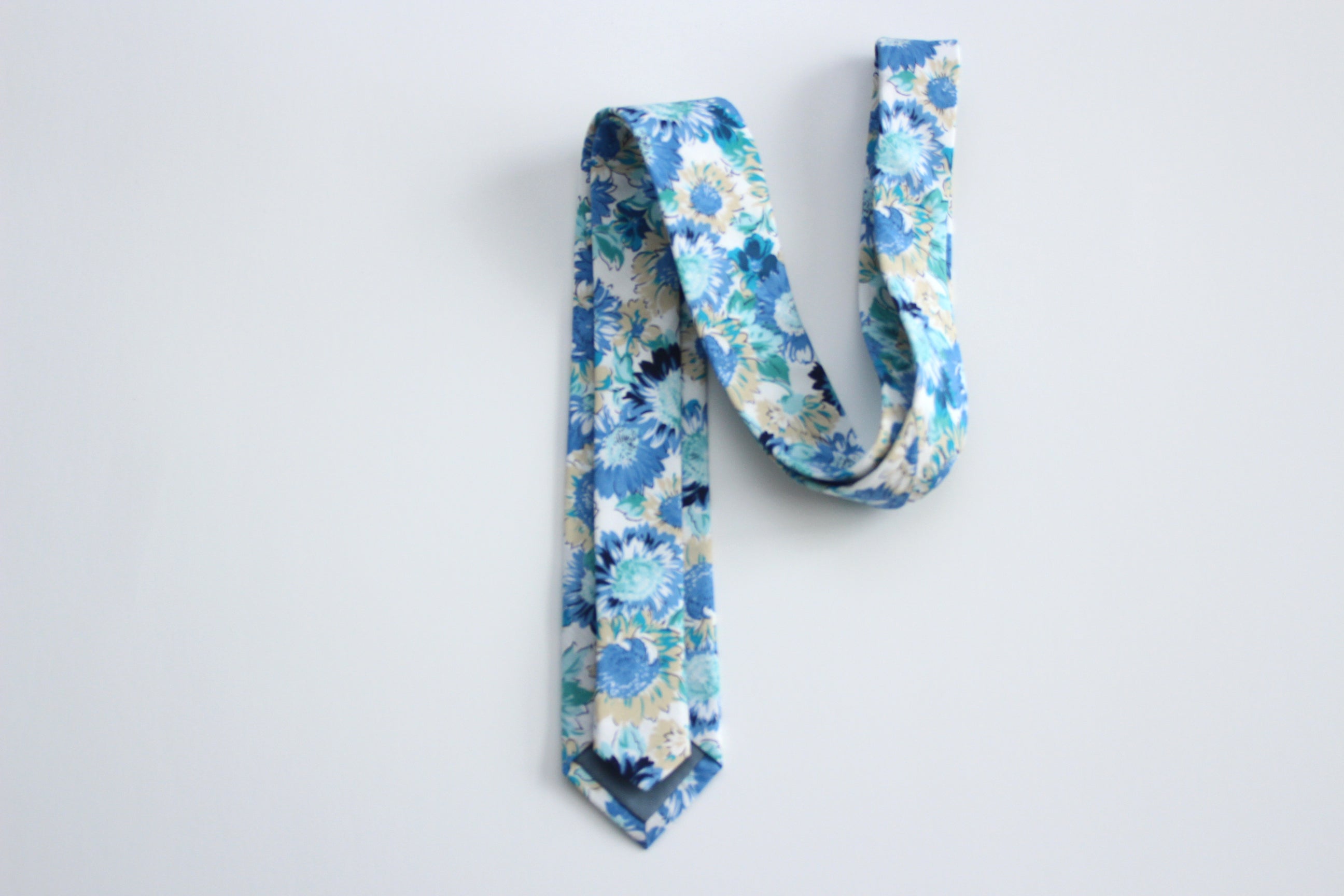 Blue Floral Necktie