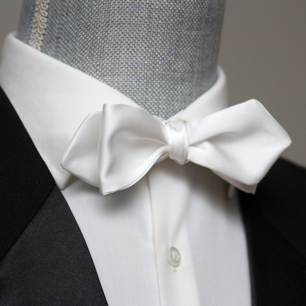 White Diamond Point Silk Self tied Bow Tie