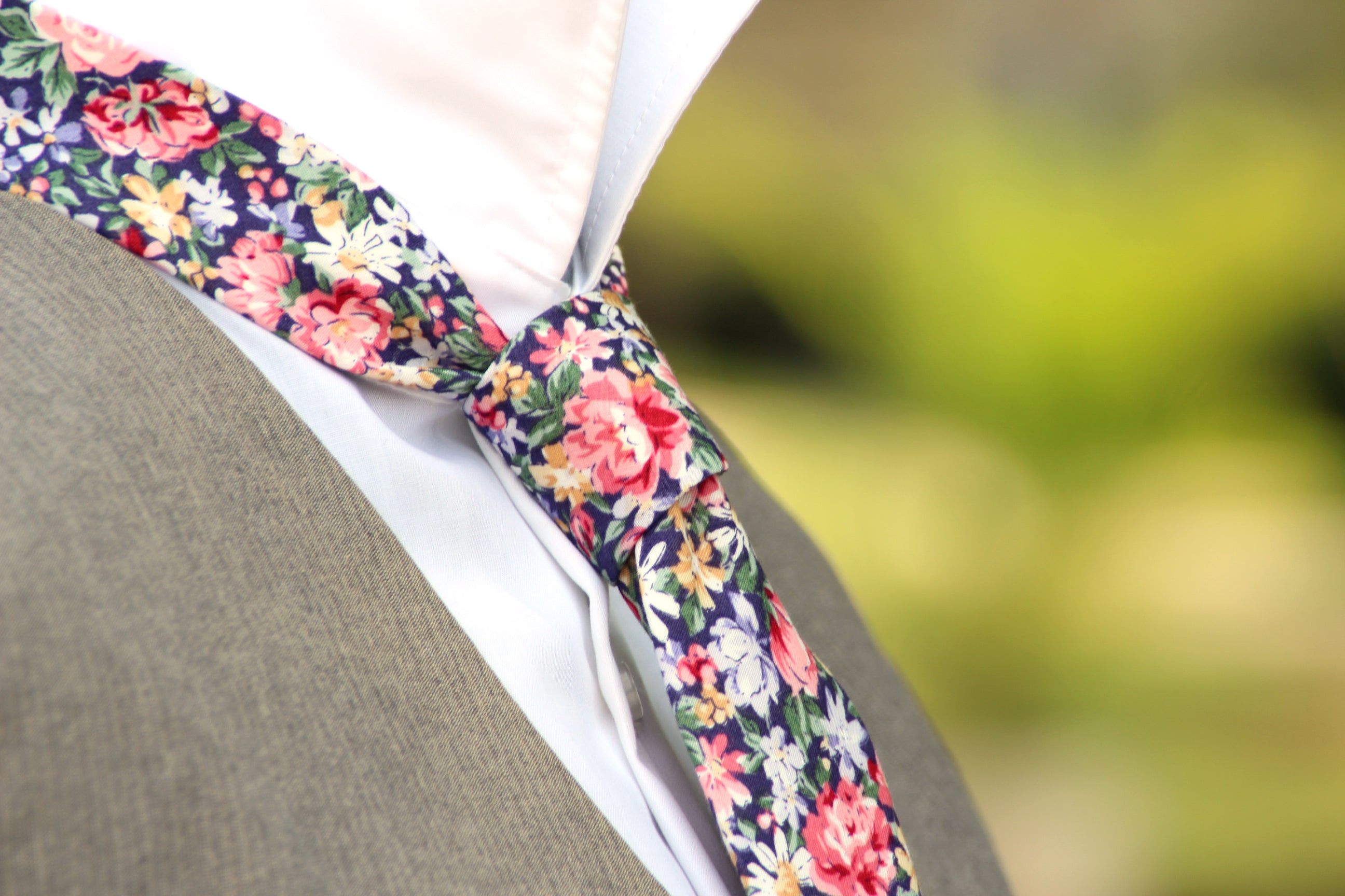 Navy Pink Floral Necktie 2.36"