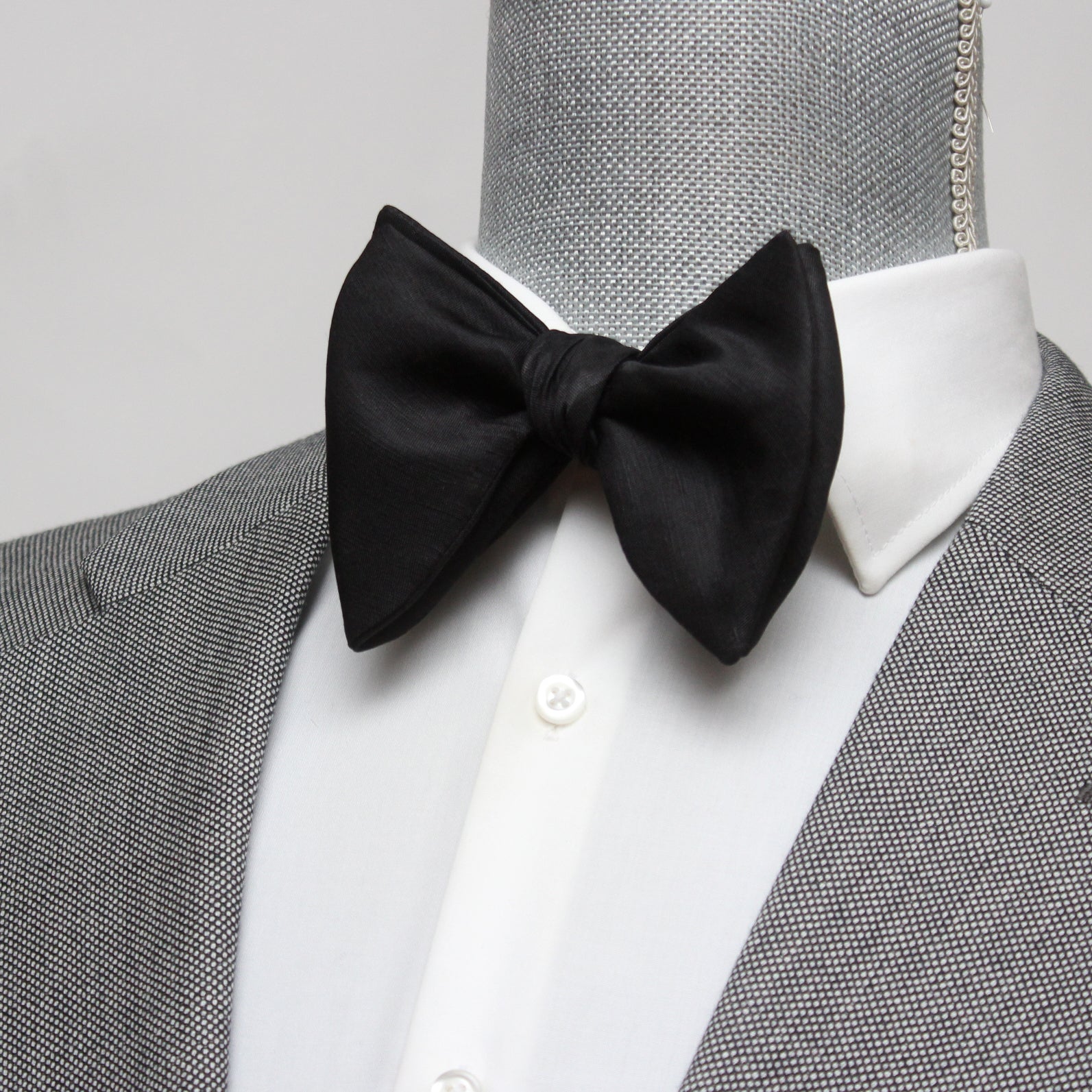 Basic Solid Silk Linen Bow Tie