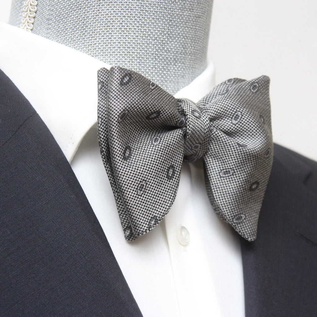 Big Butterfly Grey Ornament Silk Bow Tie
