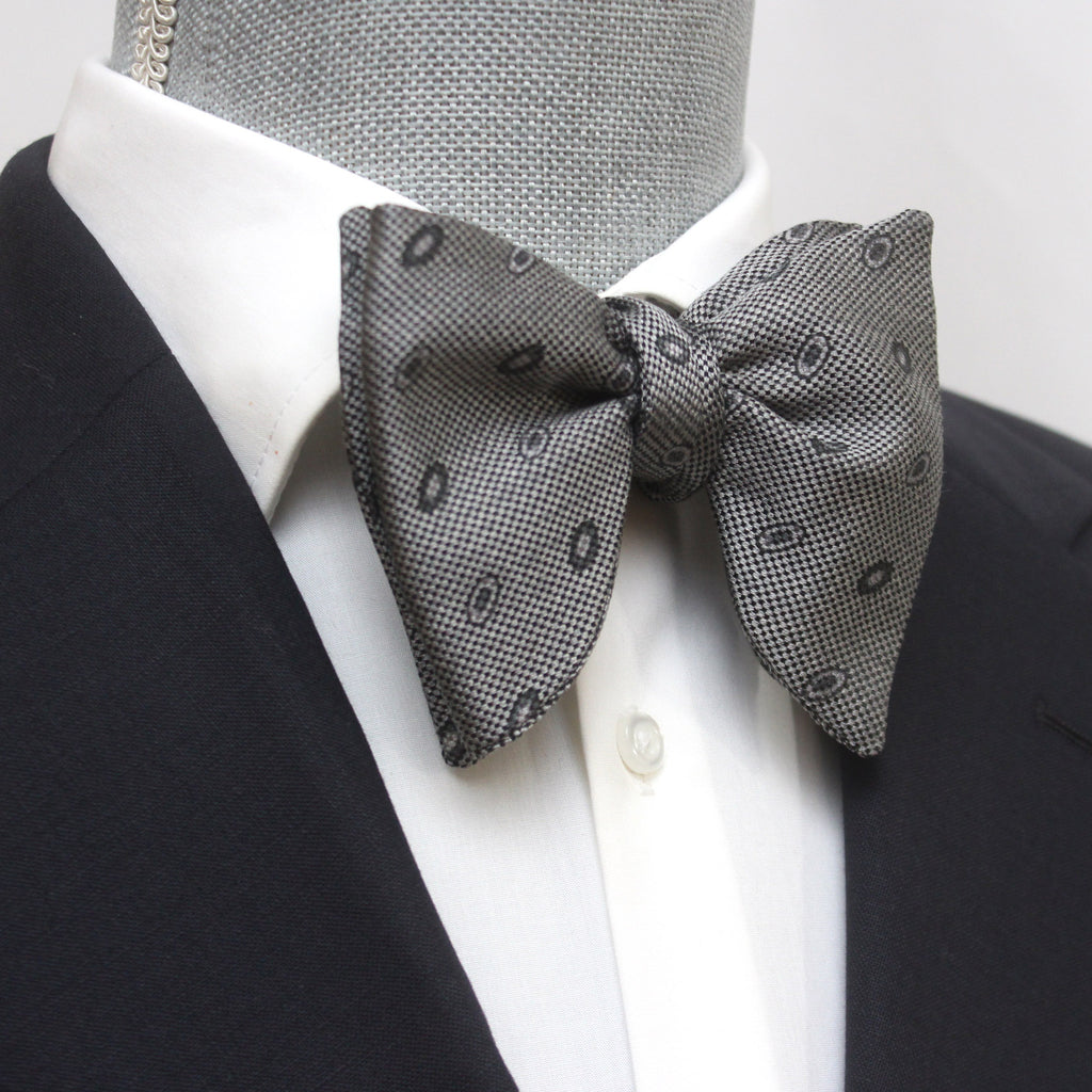 Big Butterfly Grey Ornament Silk Bow Tie