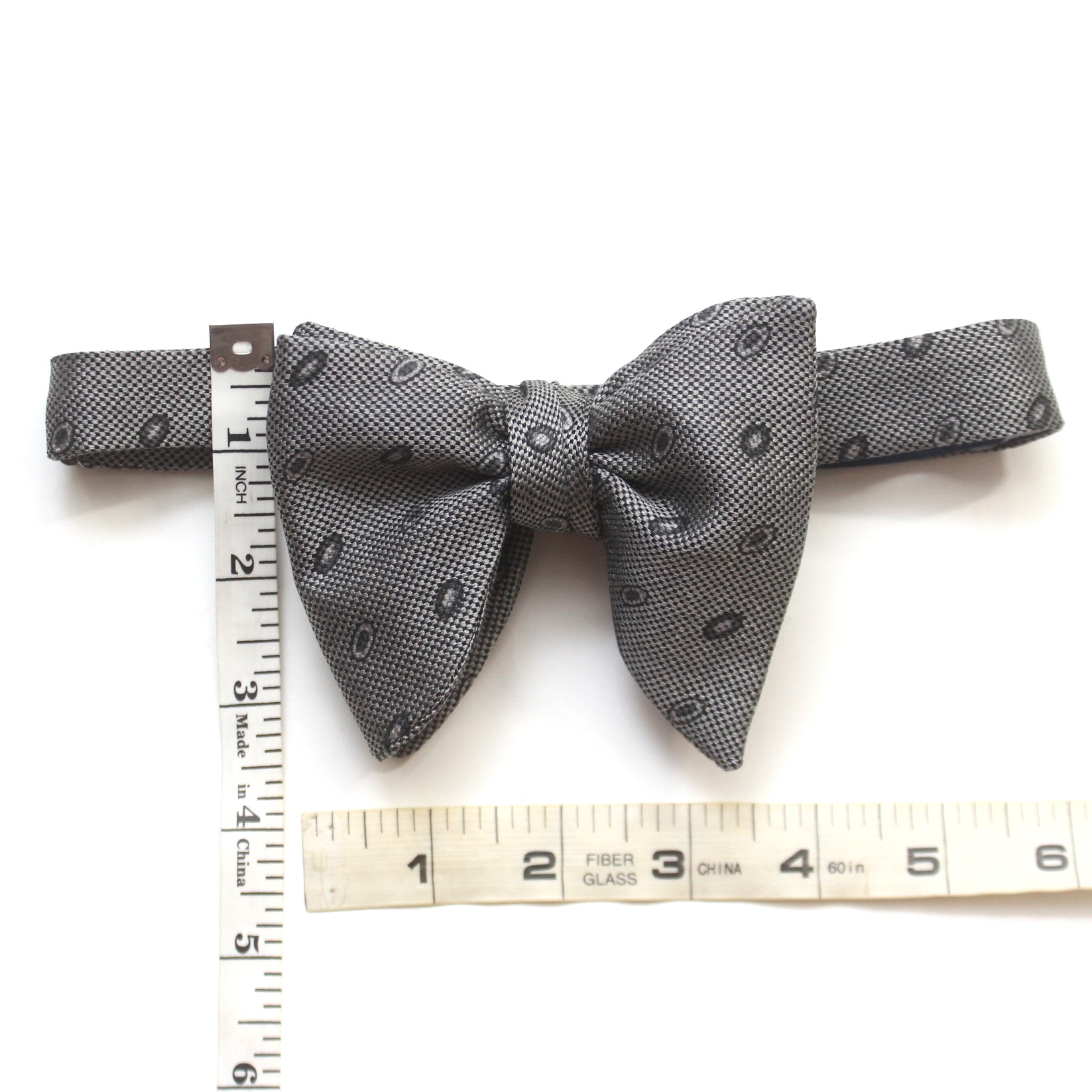 Big Butterfly Grey Ornament Silk Bow Tie