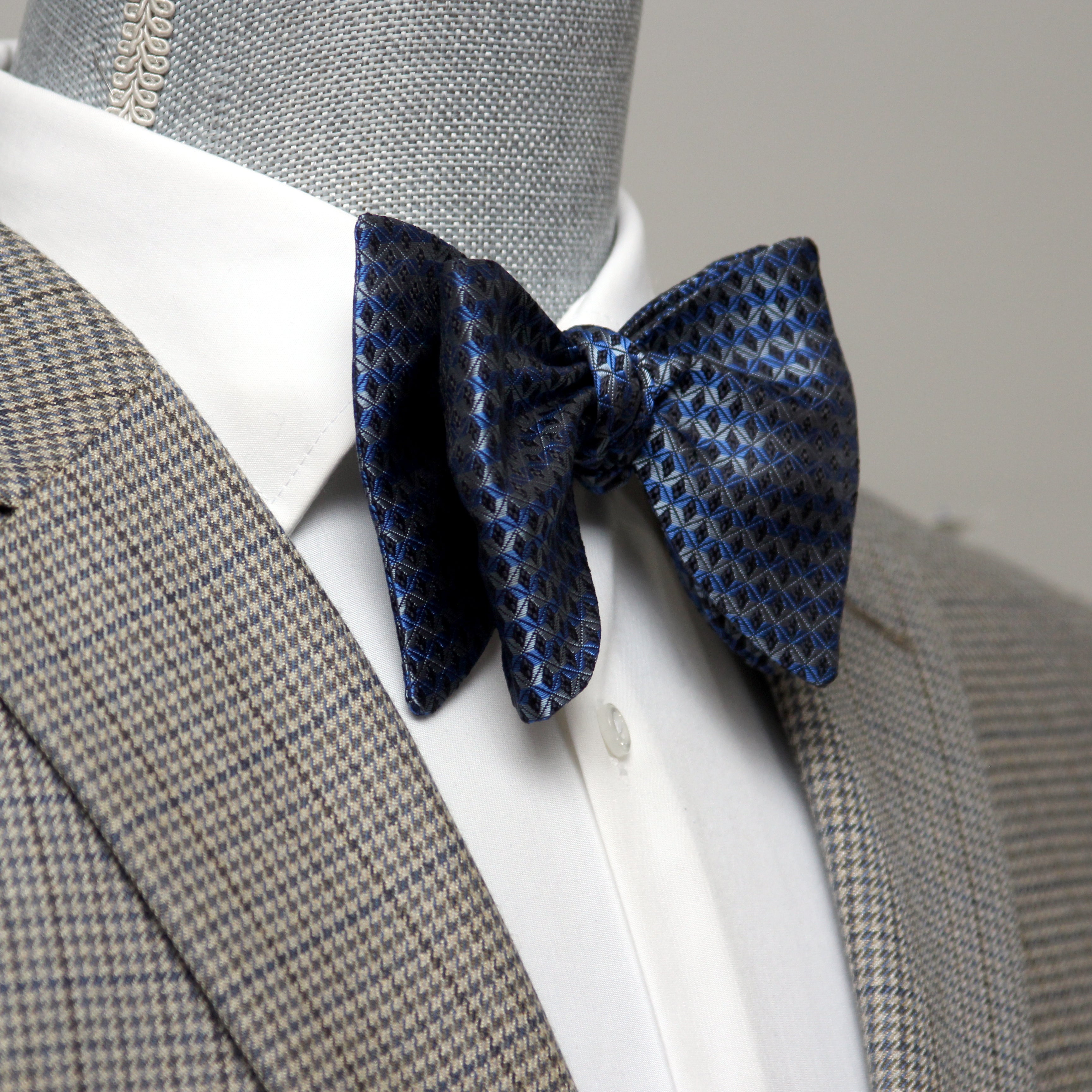 Blue Ornament Big Butterfly Bow Tie