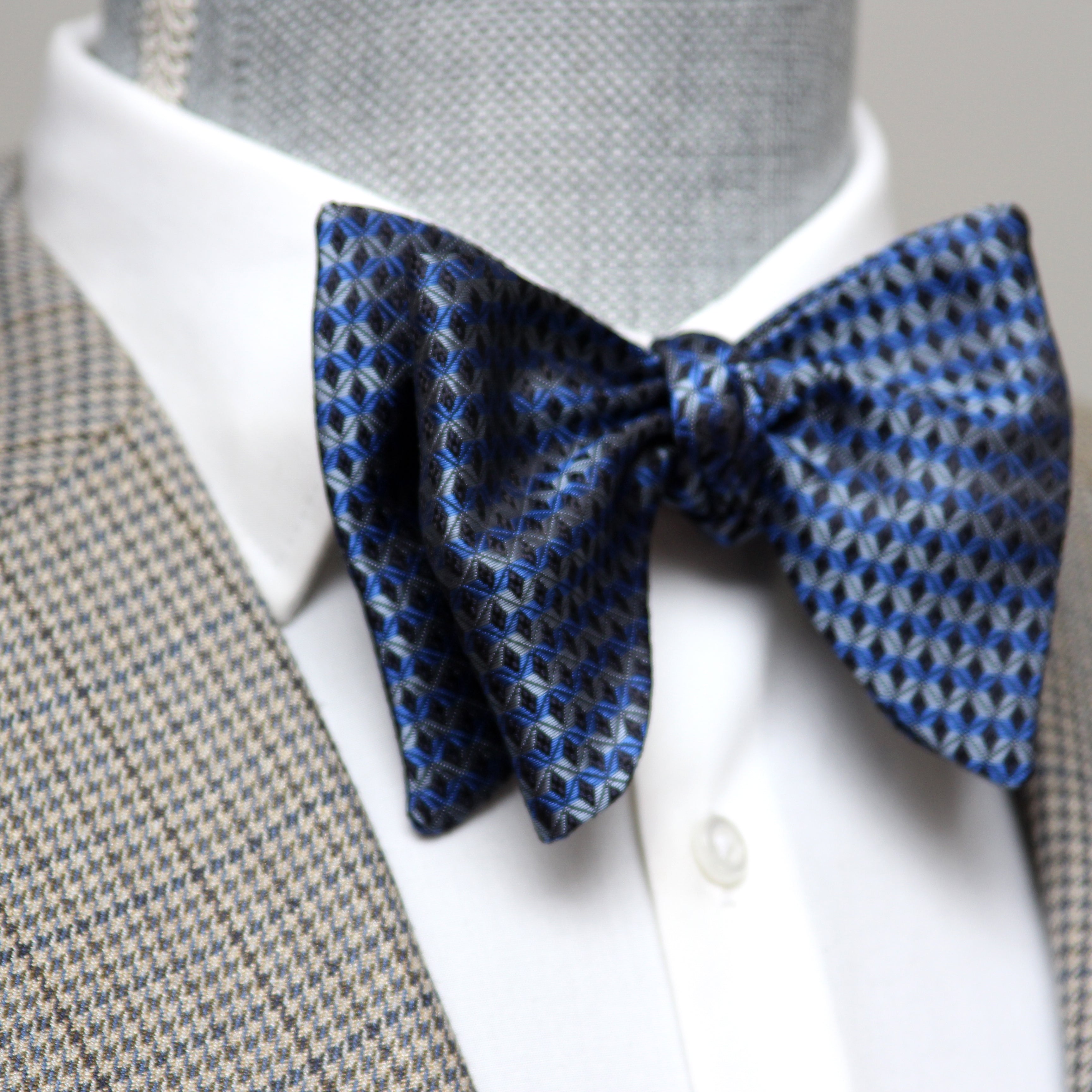Blue Ornament Big Butterfly Bow Tie