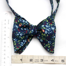 Load image into Gallery viewer, Big Butterfly Blue Floral Silk Bow Tie
