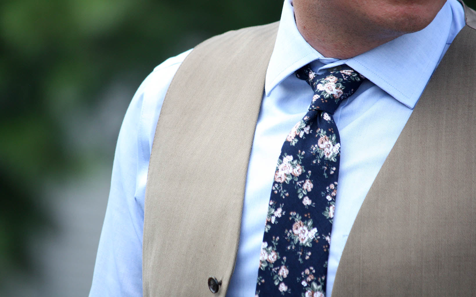 Navy Floral Necktie