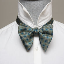 Load image into Gallery viewer, Big Butterfly Green Blue Ornament Silk Bow Tie
