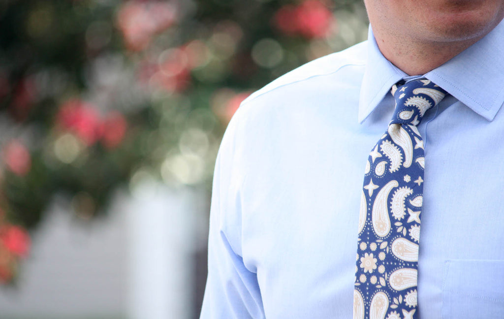 Blue Beige Floral Necktie 2.7"