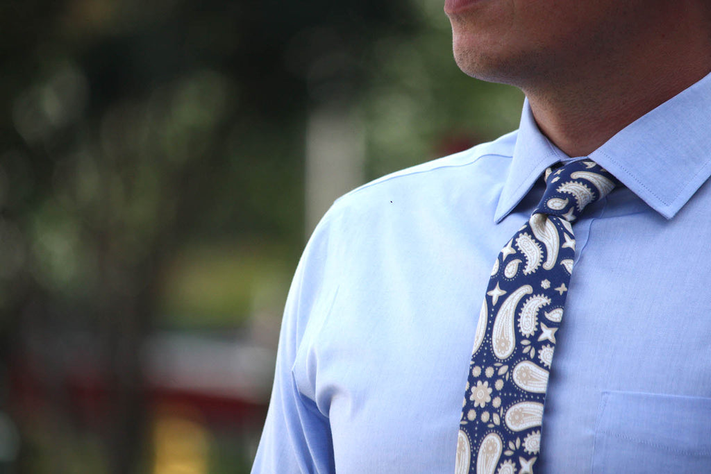 Blue Beige Floral Necktie 2.7"
