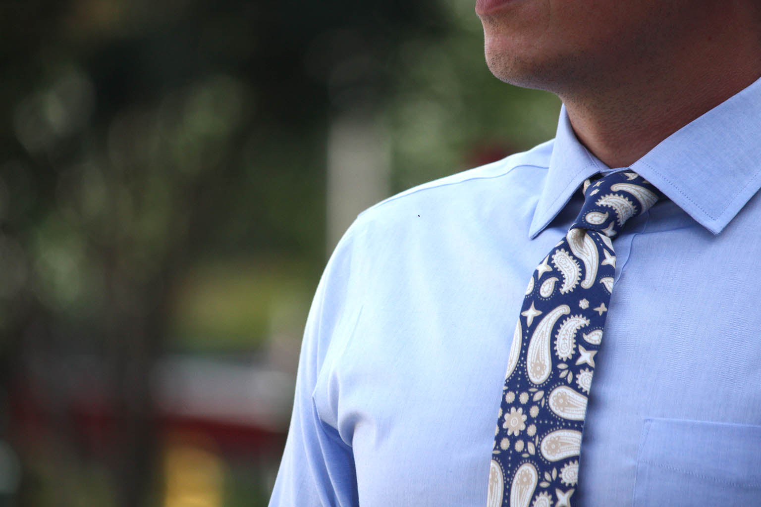 Blue Beige Floral Necktie 2.7"