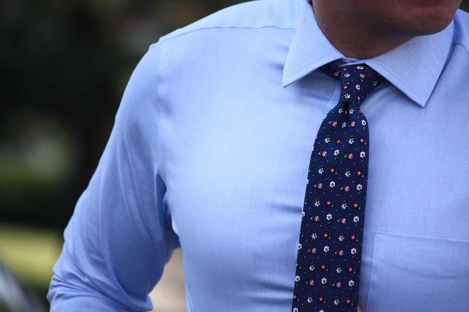 Navy Floral Necktie 2.7"