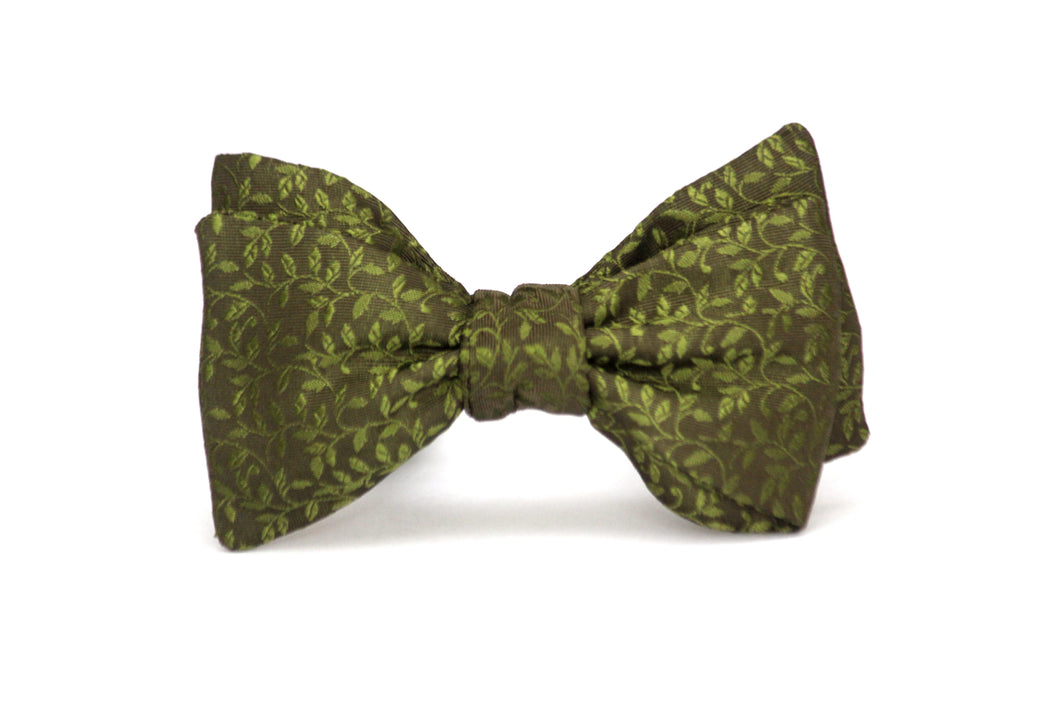 Forest Green Leaf Ornament Silk Self-Tie Bow Tie