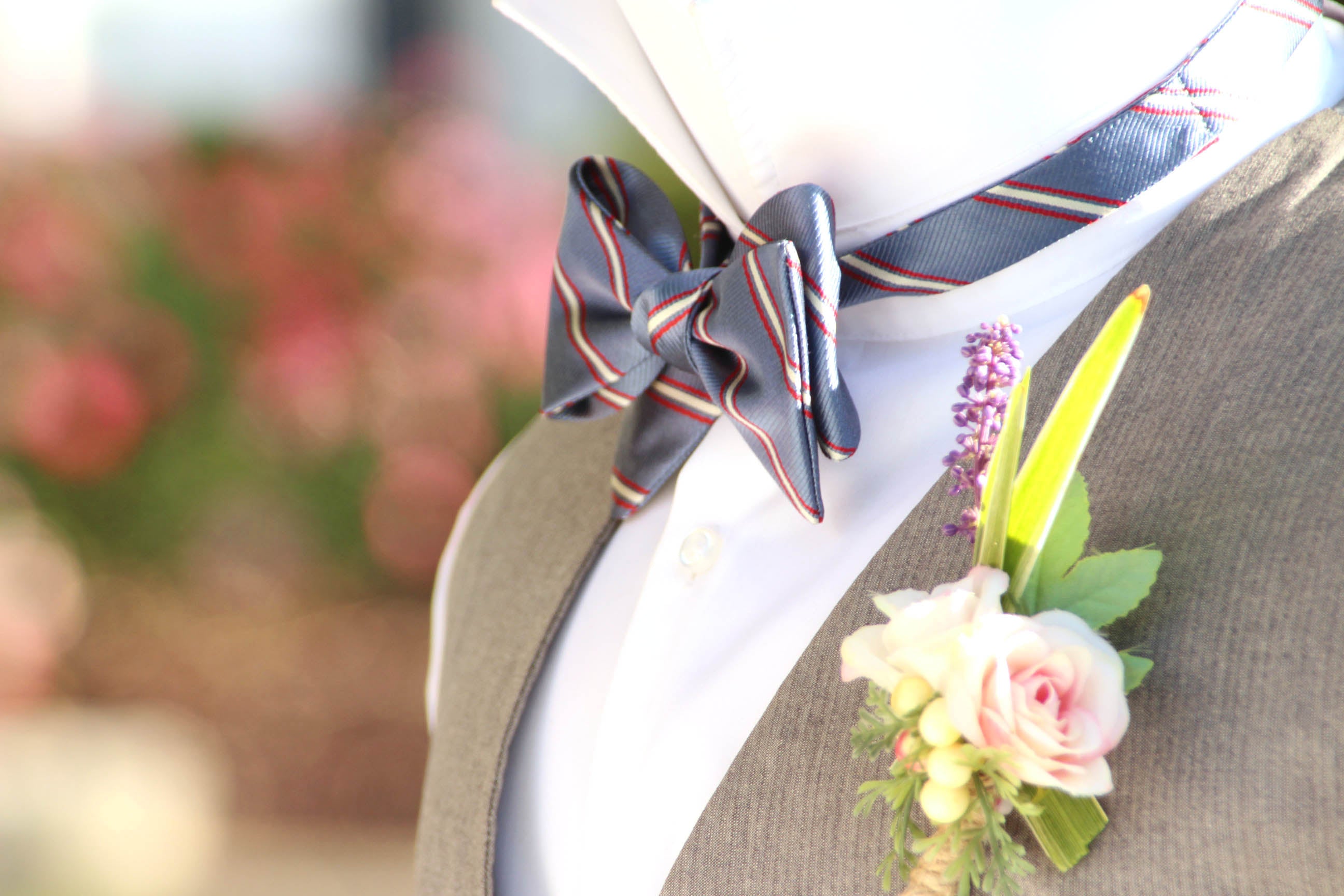 Dusty Blue Red Stripe Self-Tie Bow Tie