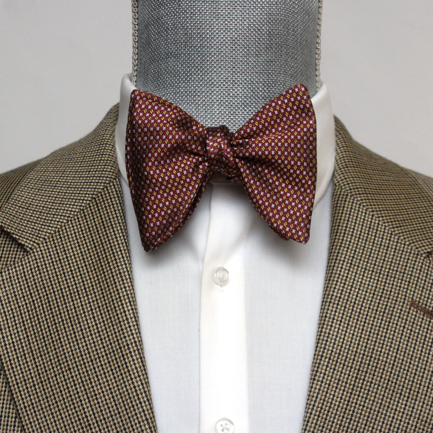 Dusty Mauve Big Butterfly Silk Bow Tie