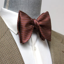 Load image into Gallery viewer, Dusty Mauve Big Butterfly Silk Bow Tie
