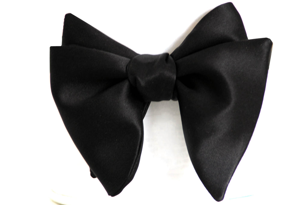 Big Butterfly Self-tied Bow Tie