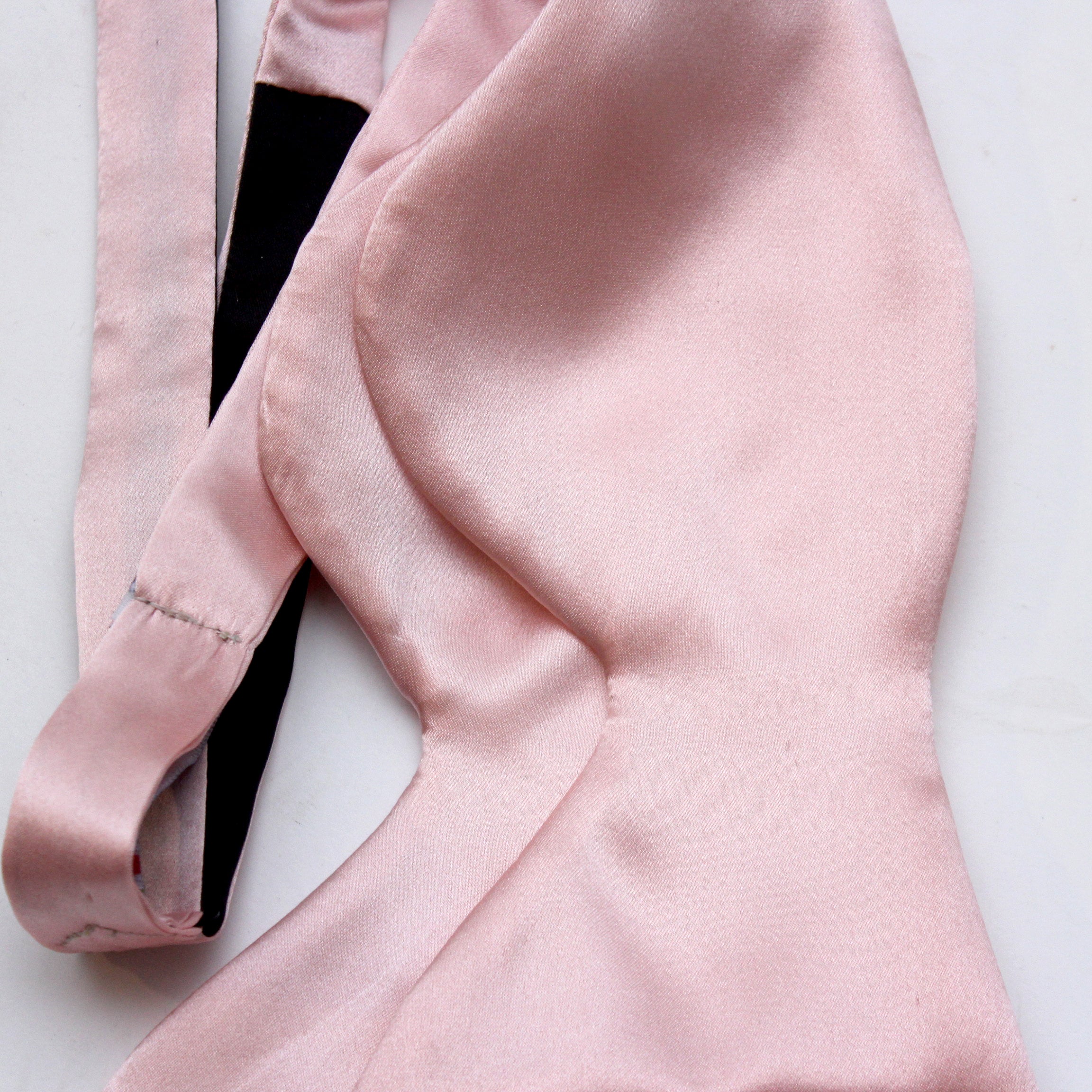 Big Butterfly Peach Silk Bow Tie