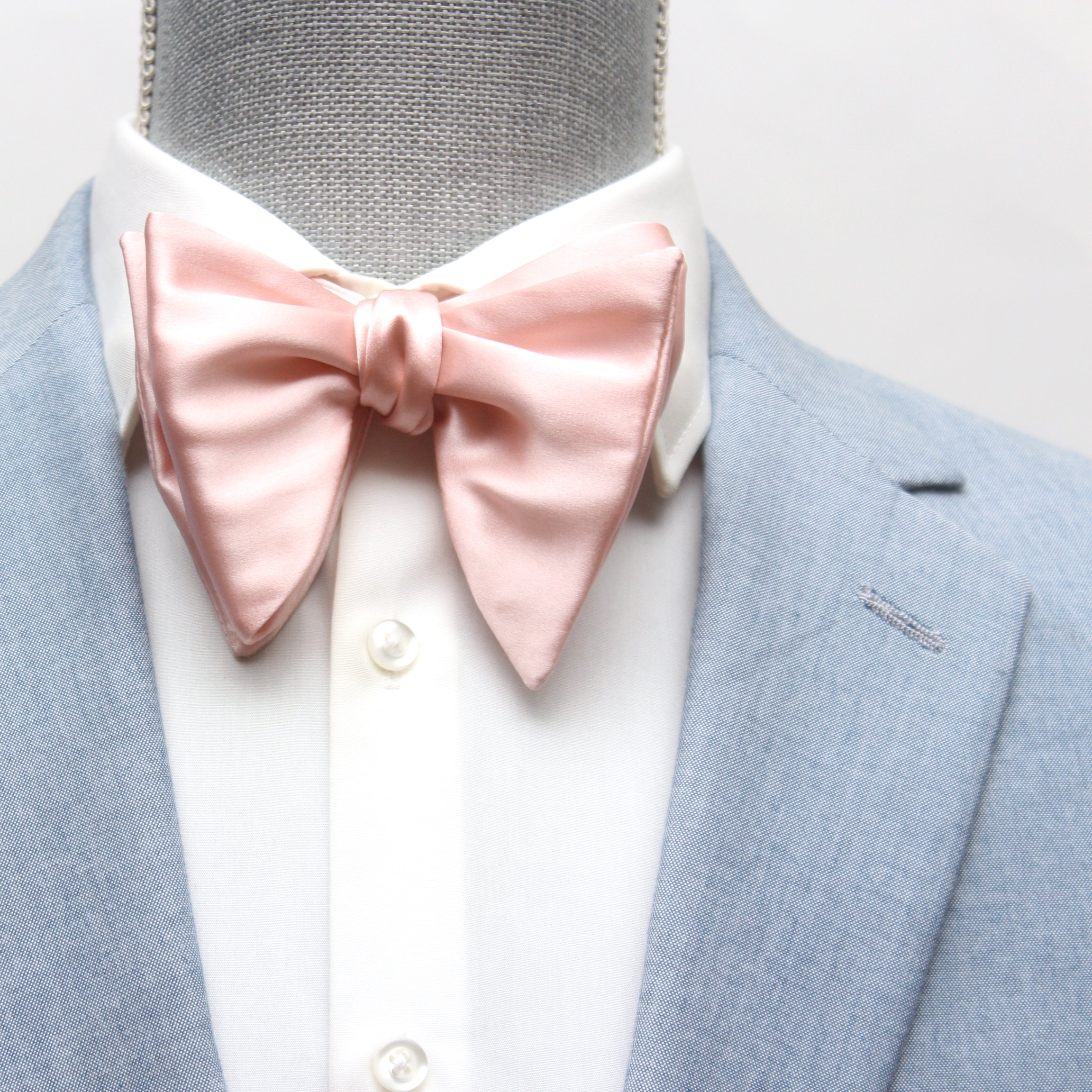 Big Butterfly Peach Silk Bow Tie