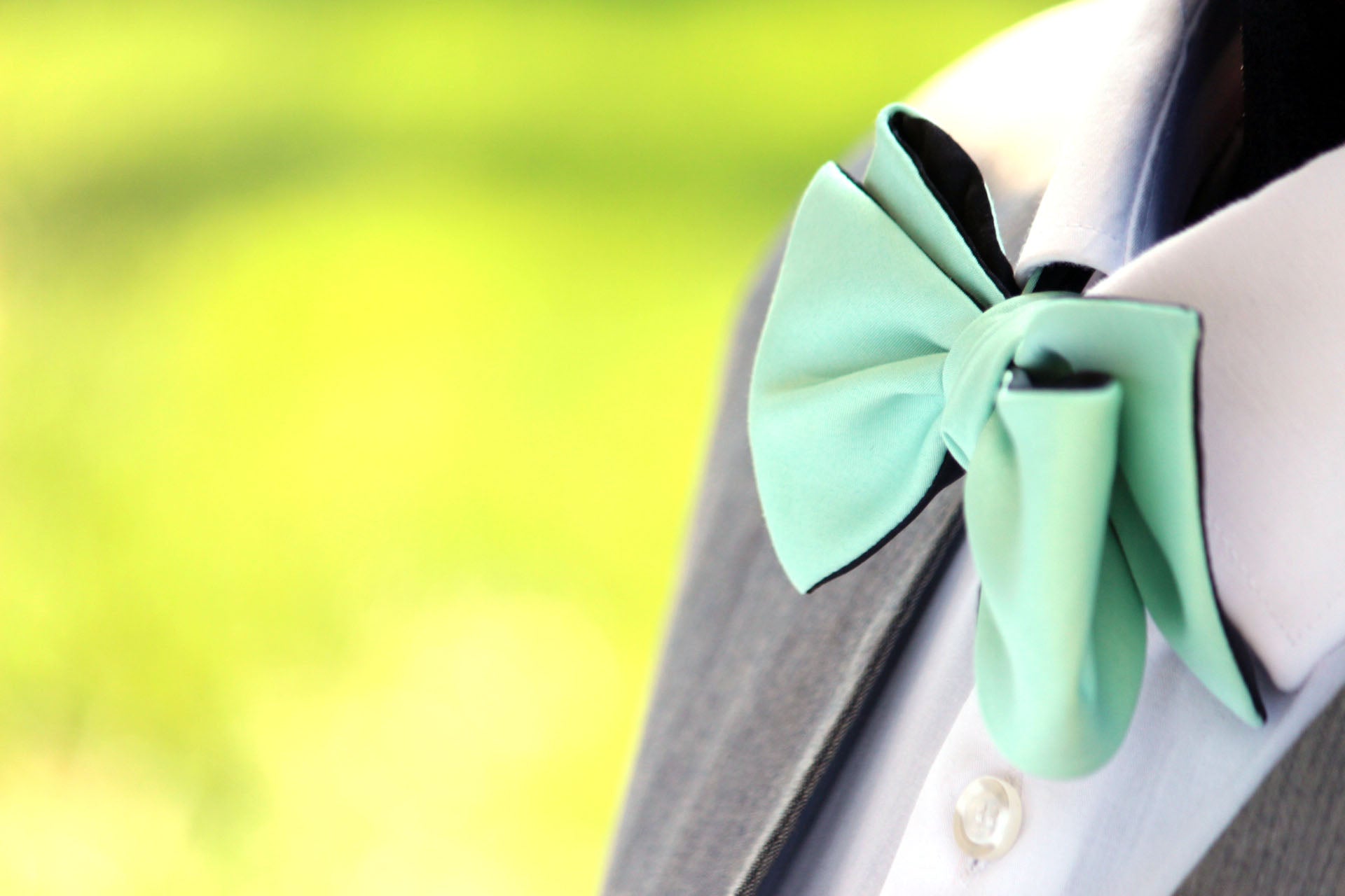 Mint Black Reversible Self-Tie Bow Tie