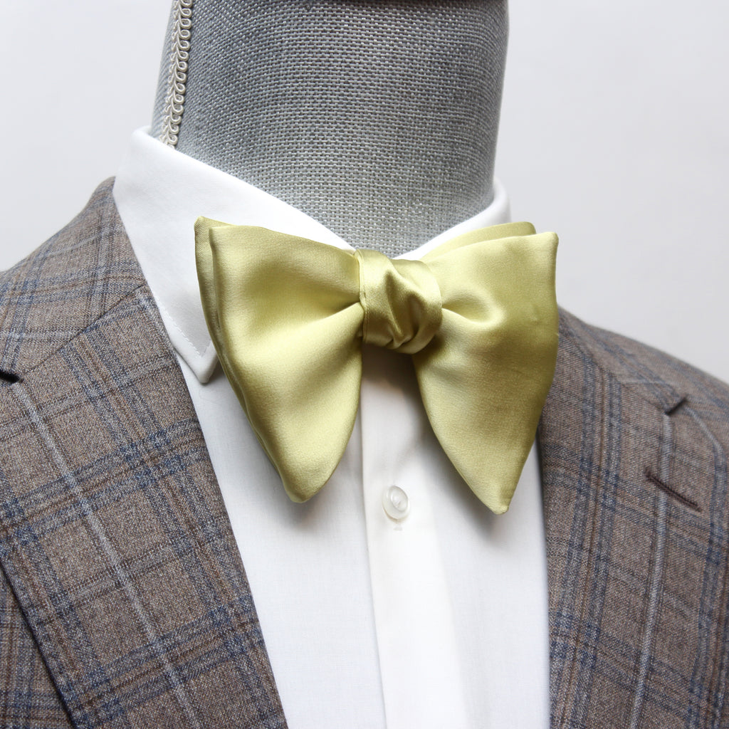 Big Butterfly Silk Bow Tie