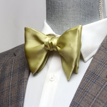 Load image into Gallery viewer, Big Butterfly Silk Bow Tie
