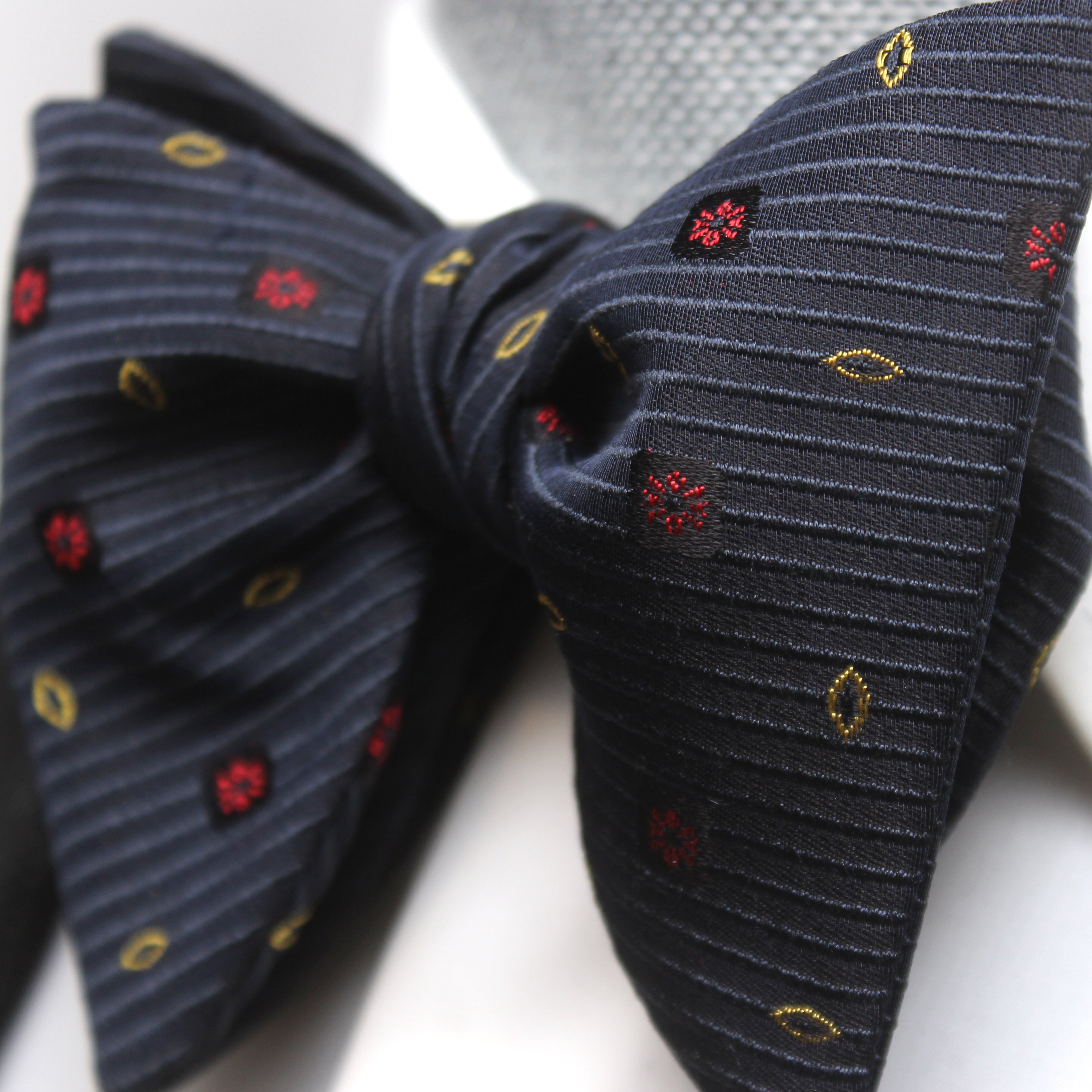 Big Butterfly Black Ornament Silk Bow Tie