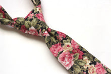 Load image into Gallery viewer, Dusty Pink Floral Necktie
