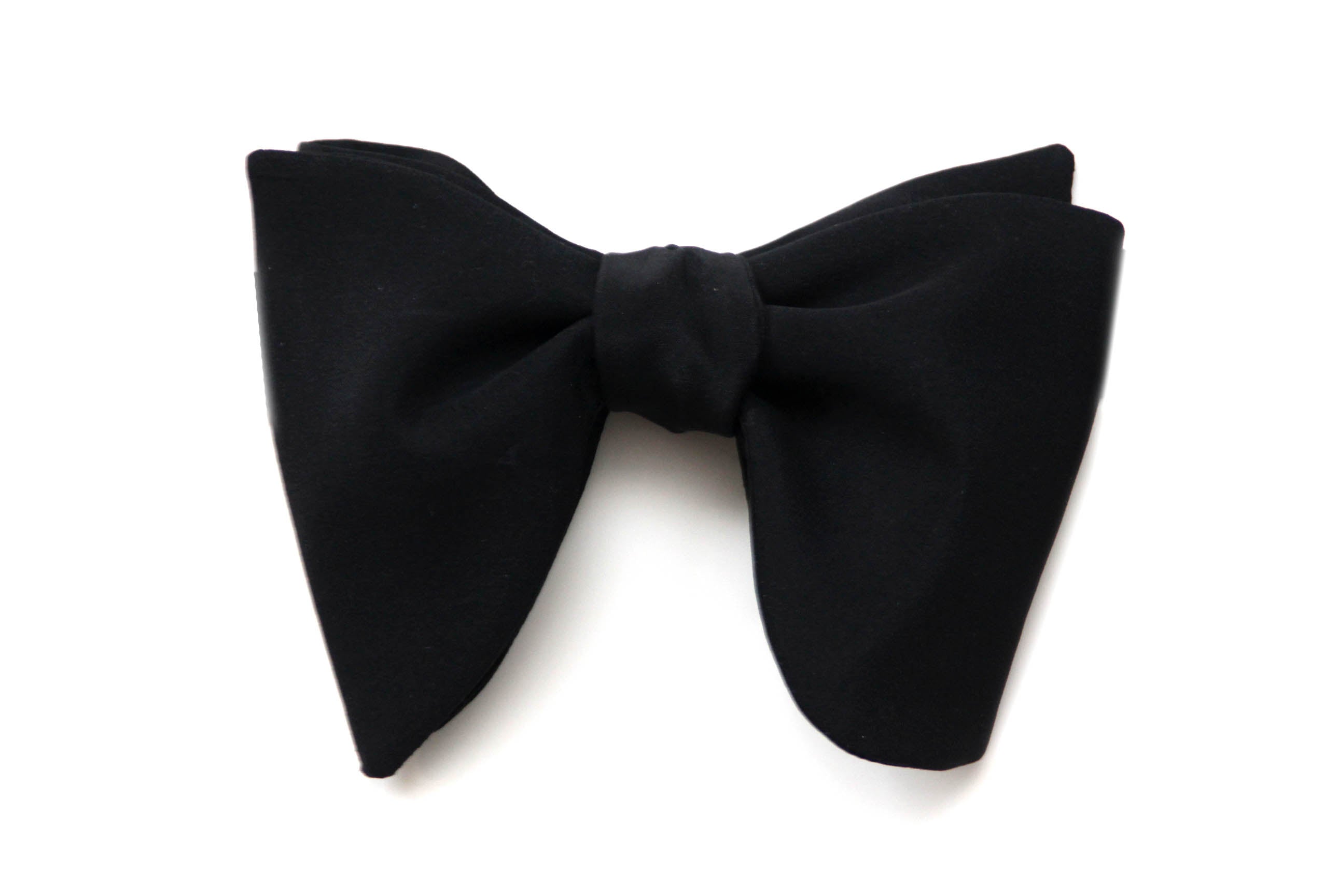 Big Butterfly Black Matted Silk Bow Tie Self-Tied