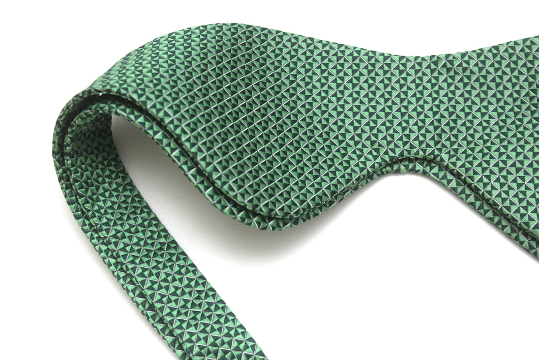 Big Butterfly in Green Ornament Silk Self tied Bow Tie