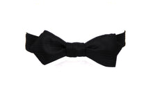 Load image into Gallery viewer, Black Diamond Point Silk Self-tied Bow Tie
