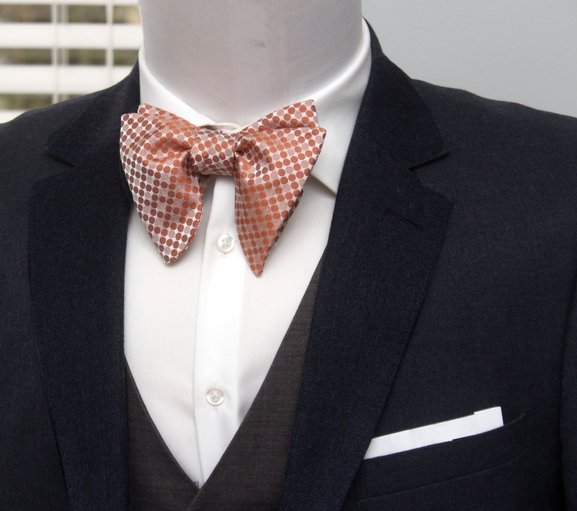 Big Butterfly in Peach Polka Dot Silk Self tied Bow Tie